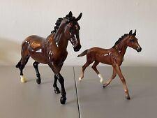 Breyer GG Valentine and Heartbreaker Glossy Mare and Foal picture