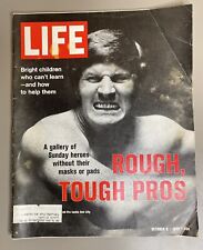 Vintage LIFE Magazine October 6, 1972 - Bob Lilly / NFL stars, Nixon, Learning picture