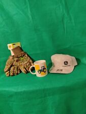 John Deere Gear. New Mossy Oak Orig Trucker hat, fleece gloves and a J DEERE CUP picture