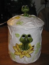 MID CENTURY MOD GREEN FROG ON LILY PAD VINTAGE JAPAN CERAMIC COOKIE JAR CANISTER picture