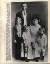 1917 Press Photo Young Richard M. Nixon & family pose for portrait - piw04633 picture