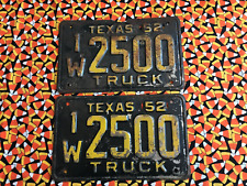 1952   TEXAS TRUCK  LICENSE PLATES 1W2500 picture