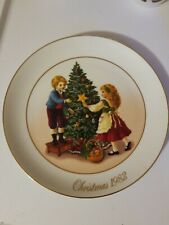 1982 Avon DecorativeCollectable Christmas Plate