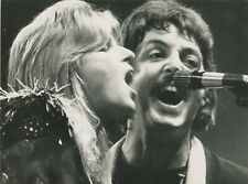 English Singer Paul And Linda  McCartney  concert A2085 A20 Original  Photo picture