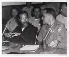 1966 USAF General Moore 7th Air Force with Nguyen Cao Ky Vietnam News Photo picture