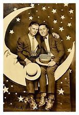 PAPER MOON GAY INTEREST TWO HANDSOME YOUNG MEN AFFECTIONATE 4X6 PHOTO picture
