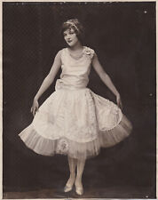 1926 Press Photo Actress Marian Nixon Models a Taffeta Evening Gown picture