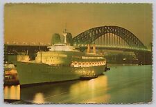 Sydney Australia, Liner Canberra at Circular Quay, Vintage Postcard picture
