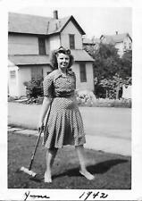 1940's WOMAN Pretty Girl FOUND PHOTO Black And White ORIGINAL Vintage 312 47 S picture