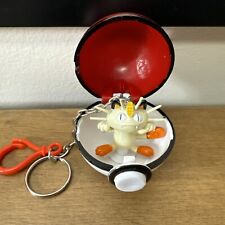 Vintage 1999 Nintendo Pokemon Poke Ball Keychain Figure Toy Meowth picture