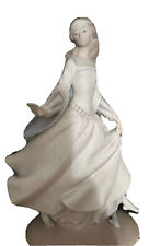 Lladro Cinderella the Lost Slipper, Fine Porcelain Figurine picture