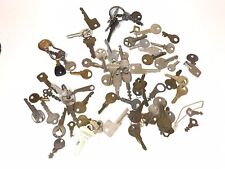 LOT OF 82 Vintage Auto Advertising Keys King Rings Key Chains picture
