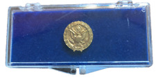 VTG US Army Eagle Wreath Insignia Round Gold Tone Military Lapel Pin Marked LIGI picture