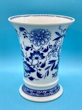 Vintage Hutschenreuther Blue Onion 6” Vase – EUC picture