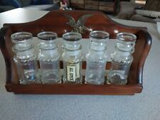 VINTAGE EARLY AMERICAN WOOD SPICE RACK W/ BRASS EAGLE ROSSINI JAPAN 5 GLASS JARS picture