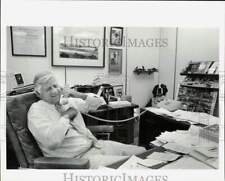 1984 Press Photo Printing Executive Ralph Thomas, Jr. Speaking On Telephone picture