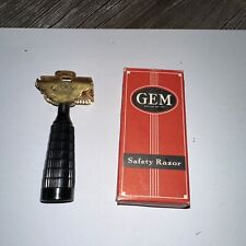 Vintage GEM Junior Parade SE Razor with original box. Gold with black handle.  picture