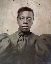 CIVIL WAR ERA AFRICAN AMERICAN YOUNG WOMAN HOUSE SERVANT c1863 TINTYPE PHOTO picture