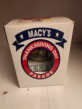 Macy’s Thanksgiving Day Parade Snow Globe World Trade Centers New York City 1999 picture