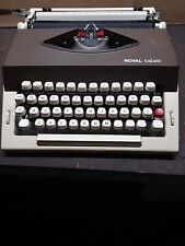 vintage royal safari portable typewriter works good has ribbon picture