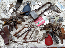 Great Old Vintage Rusty Lot of Various Keys + Skelton + Keyrings in Cigar Box * picture