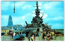 BATTLESHIP USS ALABAMA STATE SHRINE BATTLESHIP PARKWAY MOBILE ALABAMA POSTCARD picture