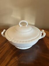 Beautiful Vintage German Hohenberg Bavaria Hutschenreuther Soup Tureen with Lid picture