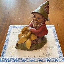 Tom Clark Gnome Daffy 5.5 Inch Figurine With Daffodil With COA picture