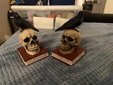 ravens on skull bookends picture