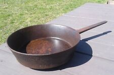 Antique Heavy Cast Iron 3 Legged Hearth Spider Skillet with Long Handle 1850s picture