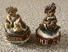 2 Vtg Boyd’s Bears Christmas Ornaments “The Queen Of The Universe” And Other picture