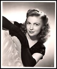 Hollywood Beauty JOAN LESLIE STYLISH POSE BERT SIX PORTRAIT 1950s Photo 103 picture