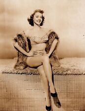 Unknow Actress (1940s) 🎬⭐ Vintage Sexy Leggy Cheesecake Alluring Photo K 331 picture