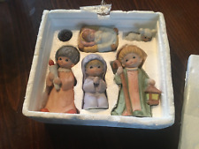 SUPER KEEN Homco 6 piece Nativity Set 5602 - Mary, Joseph, Wiseman,& 3 more picture