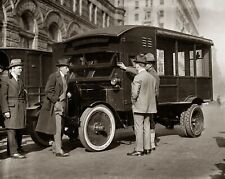 1921 US MAIL TRUCK & POSTAL EXECUTIVES Photo  (195-d) picture