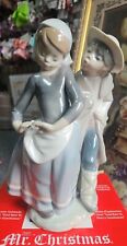Lladro Vintage Boy Meets Girl #1188 Retired Gloss Finish Kissing Couple Spain picture