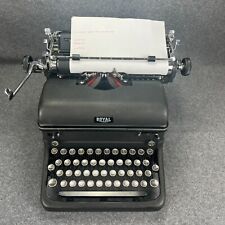 Vintage Beautiful Royal KMM Typewriter Magic Margin Great Condition w/ Cover picture