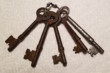 Vintage Antique  Skeleton  Keys - Solid Shaft - Lot of 5 picture