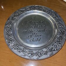 Vintage Wilton RWP Pewter Mothers Day Plate 1981 Mother’s Love picture