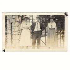1910s Women Man at Brackenridge Park San Antonio Texas Vintage Snapshot Photo picture