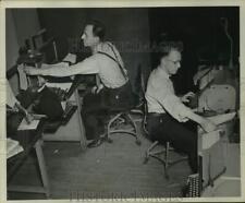 1949 Press Photo Milwaukee Sentinel Employees - mje00878 picture