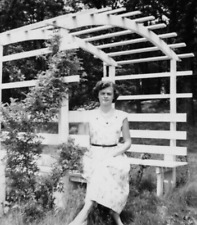 2V Photograph Pretty Woman Garden Trellis Lovely Lady 1950's SIZE: 3.5x3.5 picture