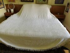 Vintage Chenille Bedspread Queen Size Fringe Rounded End Hobnail picture
