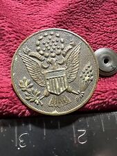 Vintage WW1 Pebbled US Army Enlisted Screw Back Hat Badge. picture