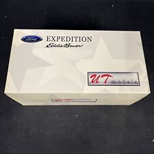 TA684 UT MODELS 1/18 1:18 FORD EXPEDITION EDDIE BAUER picture