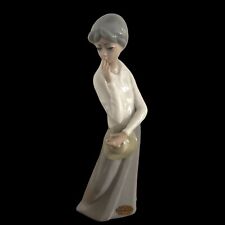 Vintage CASADES Porcelain Figurine - Lady With Hat - Made In Spain - 9 Inch picture
