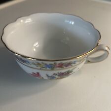 Vintage Floral  Tea Cup  Gold Trim Exquisite. Pre-owned picture
