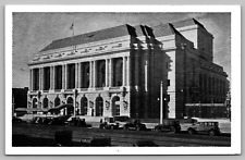 Postcard c1939 War Memorial Opera House San Francisco California Old Cars RPPC picture