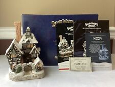 VTG David Winter “The Scrooge Family Home” Hand Made Miniature Cottage, 7.5