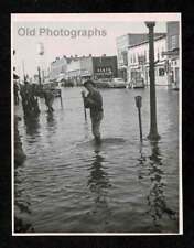 FLOODED CITY STREETS CARS PEOPLE WATER TOWER OLD/VINTAGE PHOTO SNAPSHOT- L294 picture